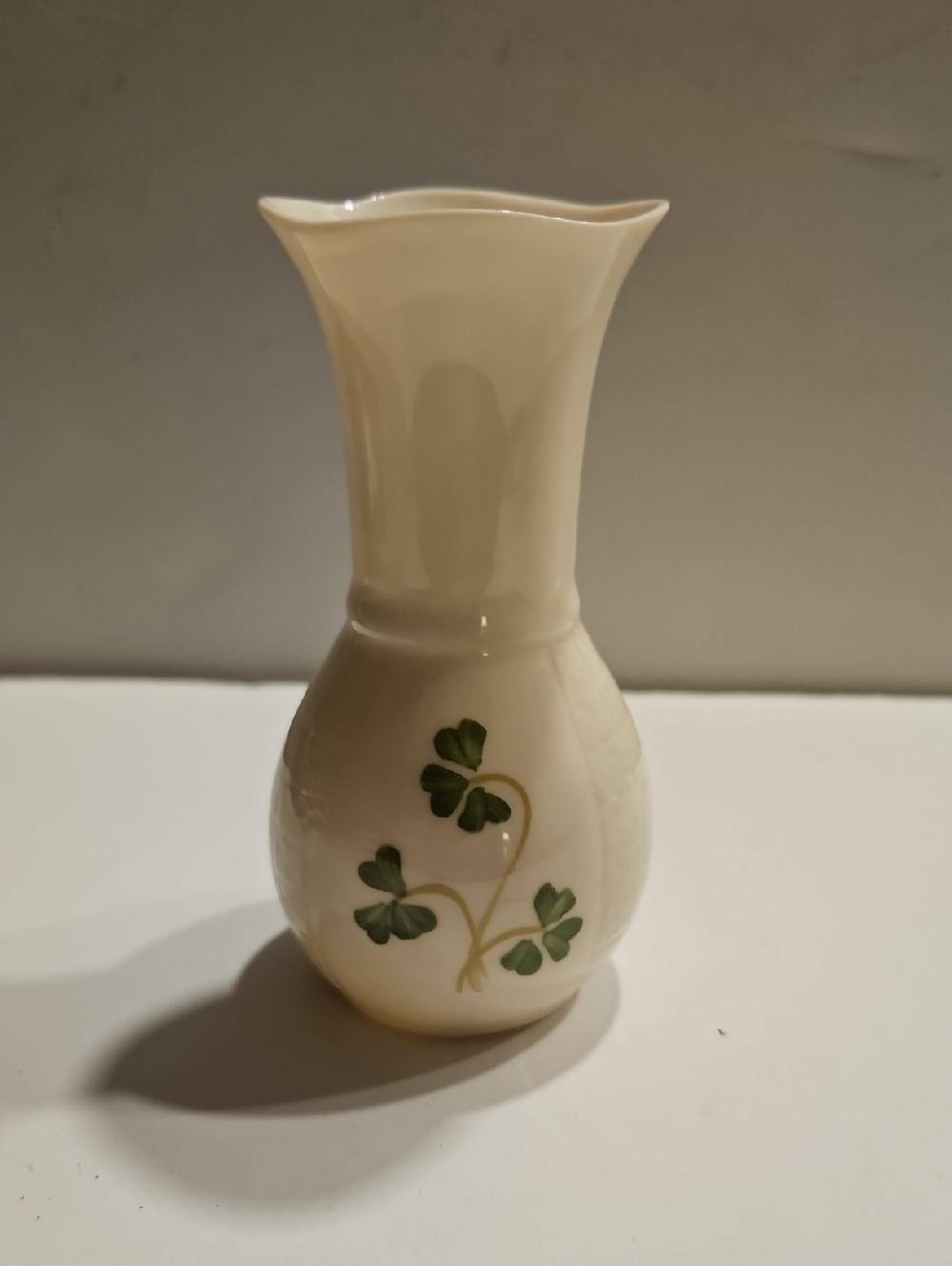 DONEGAL PARIAN CHINA IRELAND 4" BUD VASE